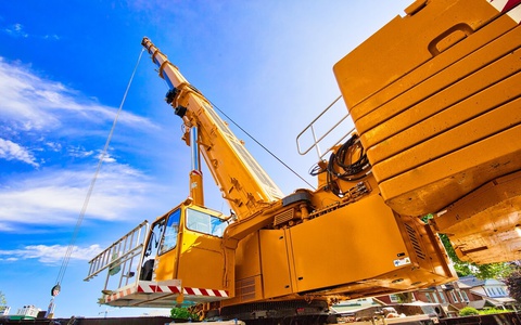 Что такое шеф-монтаж гусеничного крана