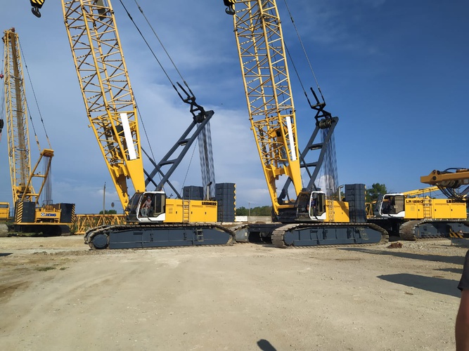 Liebherr LR1280, Liebherr LR1250