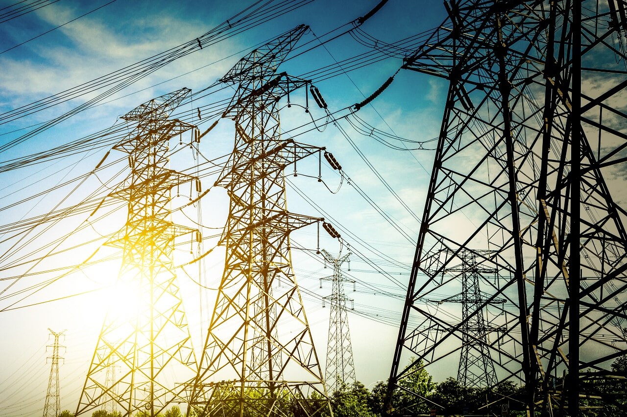 Гусеничный кран для монтажа электростанции